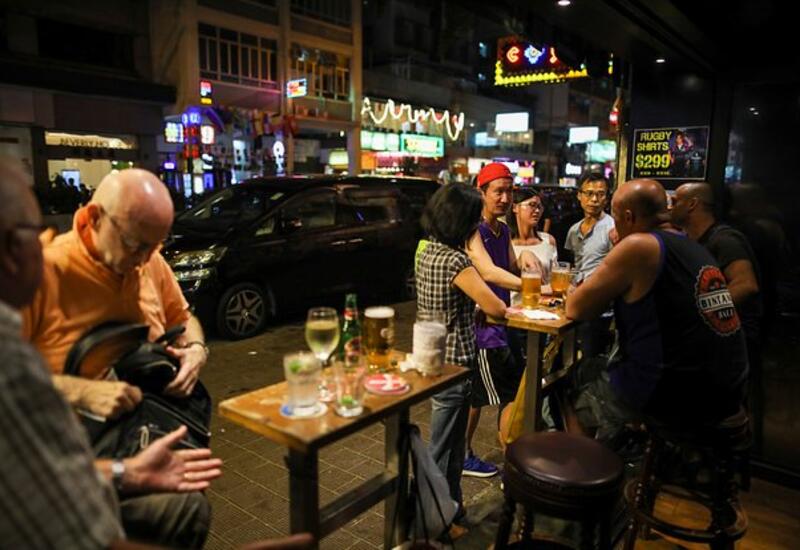 Популярный азиатский город предлагает заработать на посещении баров ночью