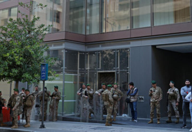 Неизвестные обстреляли здание посольства США в Ливане