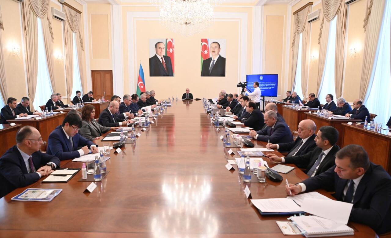 Состоялось расширенное заседание Кабмина Азербайджана