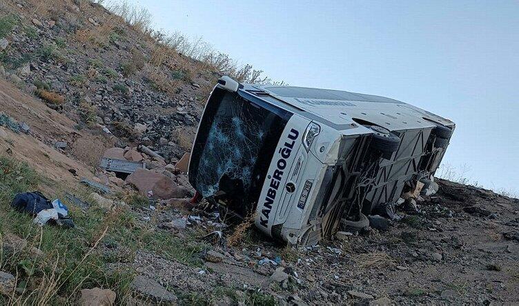 В Турции перевернулся пассажирский автобус,
