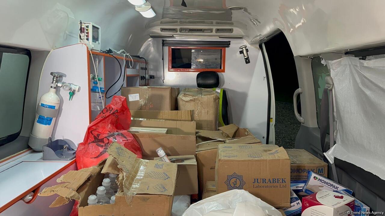 В помощь пострадавшим в Ханкенди отправлены медикаменты