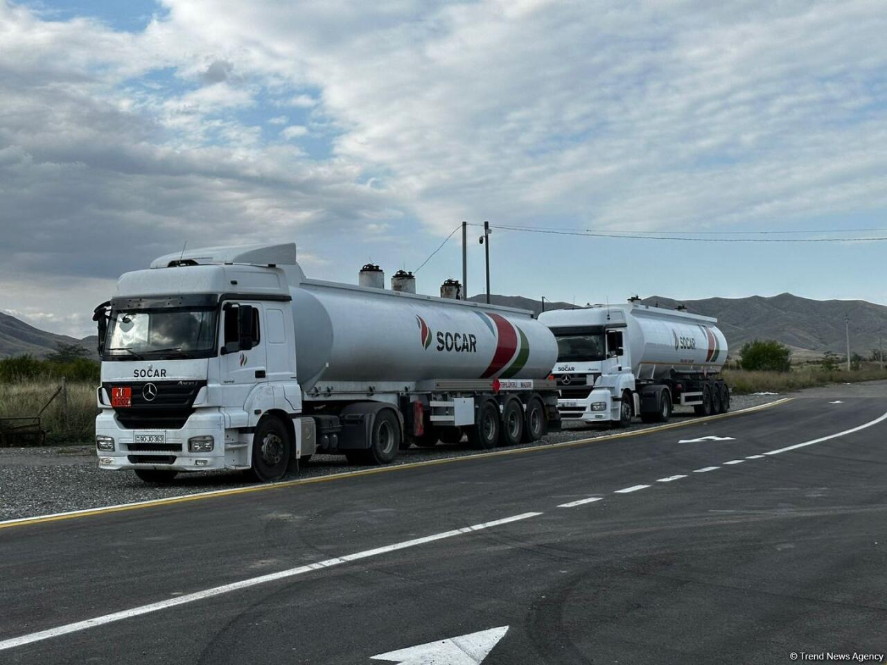 Азербайджан отправил автоцистерны с топливом в Ханкенди