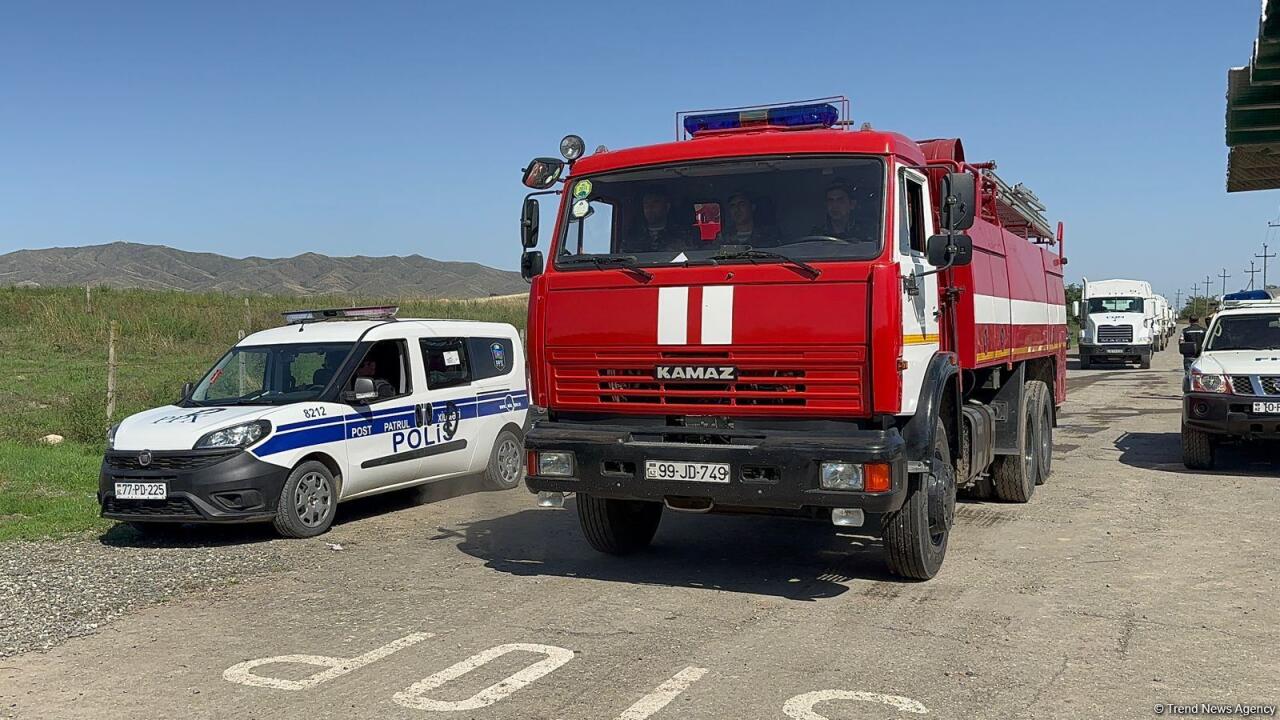 Транспортные средства специального назначения МЧС отправились в Ханкенди