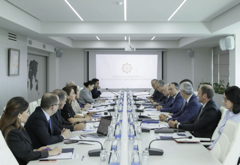 В Азербайджане прошло заседание трехсторонней комиссии по социально-экономическим вопросам