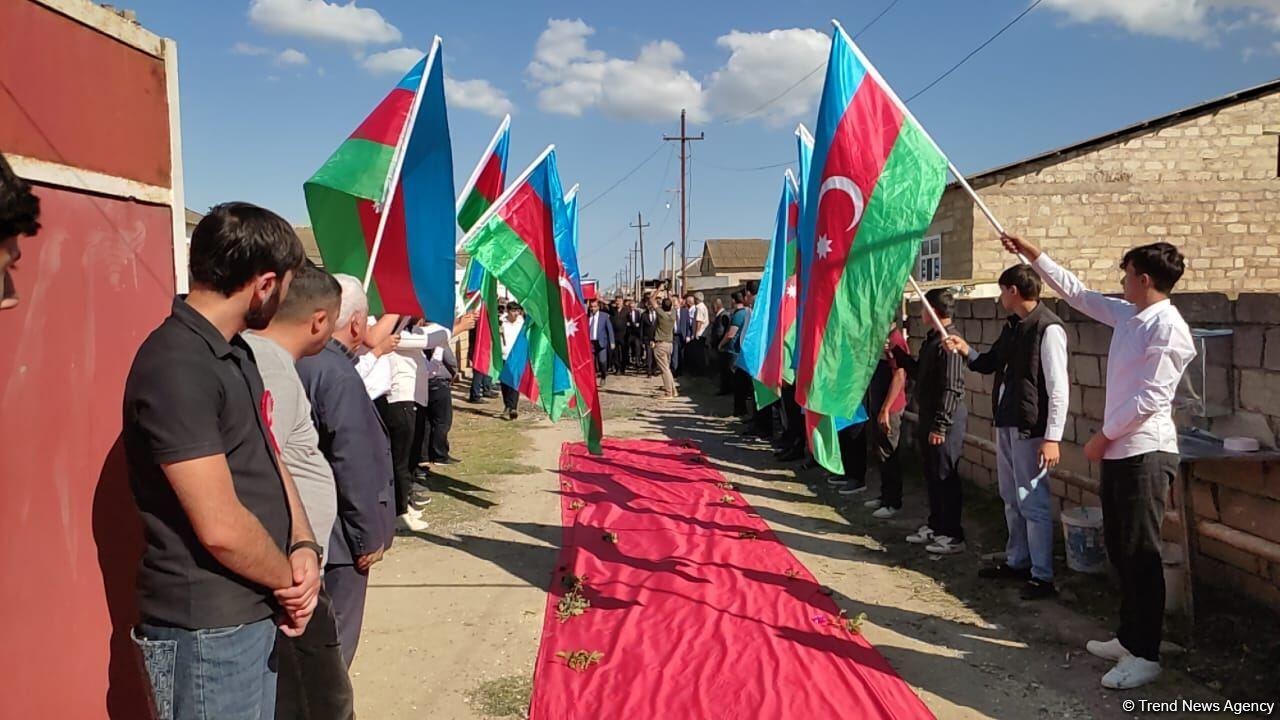 Останки пропавшего без вести 30 лет назад азербайджанского военнослужащего похоронили в Сальяне