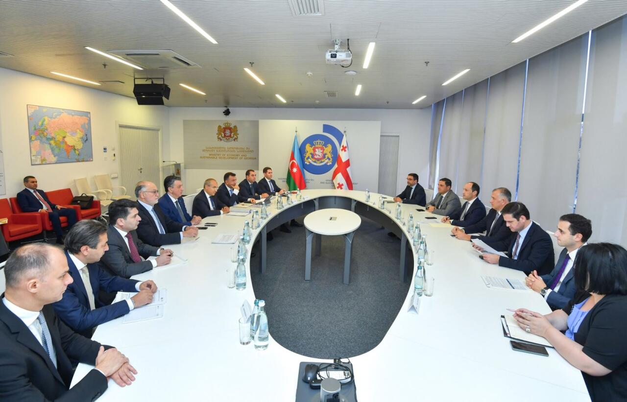 Азербайджан и Грузия обсудили развитие двусторонних экономических отношений