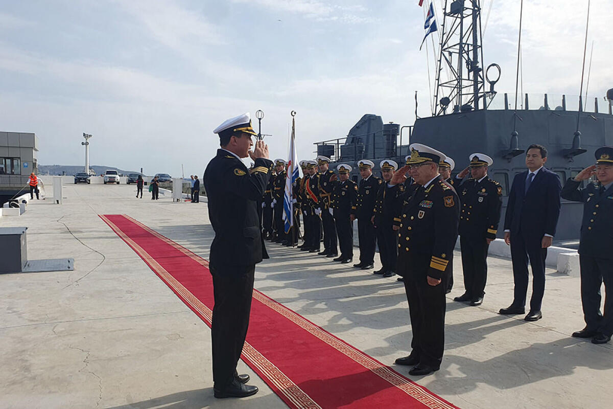 ВМС Азербайджана и Казахстана проводят учения в Каспийском море