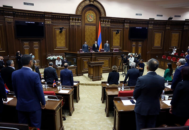 Российские политологи призывают жестко ответить Армении на ратификацию Римского статута