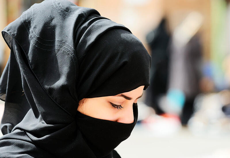 Минкульт Казахстана допустил запрет на публичное ношение хиджабов и никабов