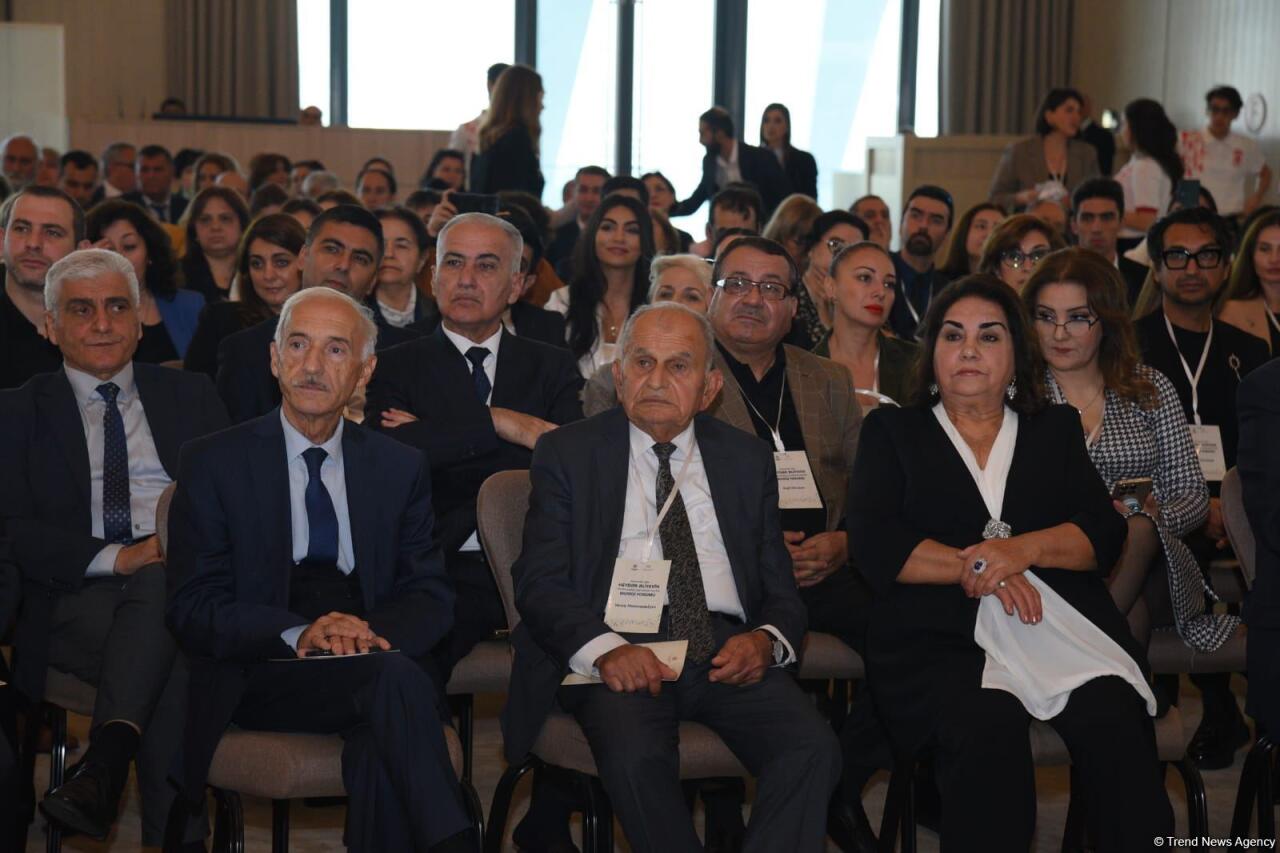 В Баку состоялось торжественное открытие первого Музыкального форума, посвященного 100-летию Гейдара Алиева