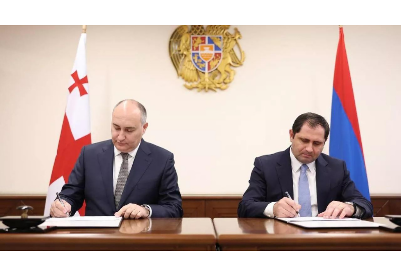 Главы Минобороны Армении и Грузии подписали план сотрудничества