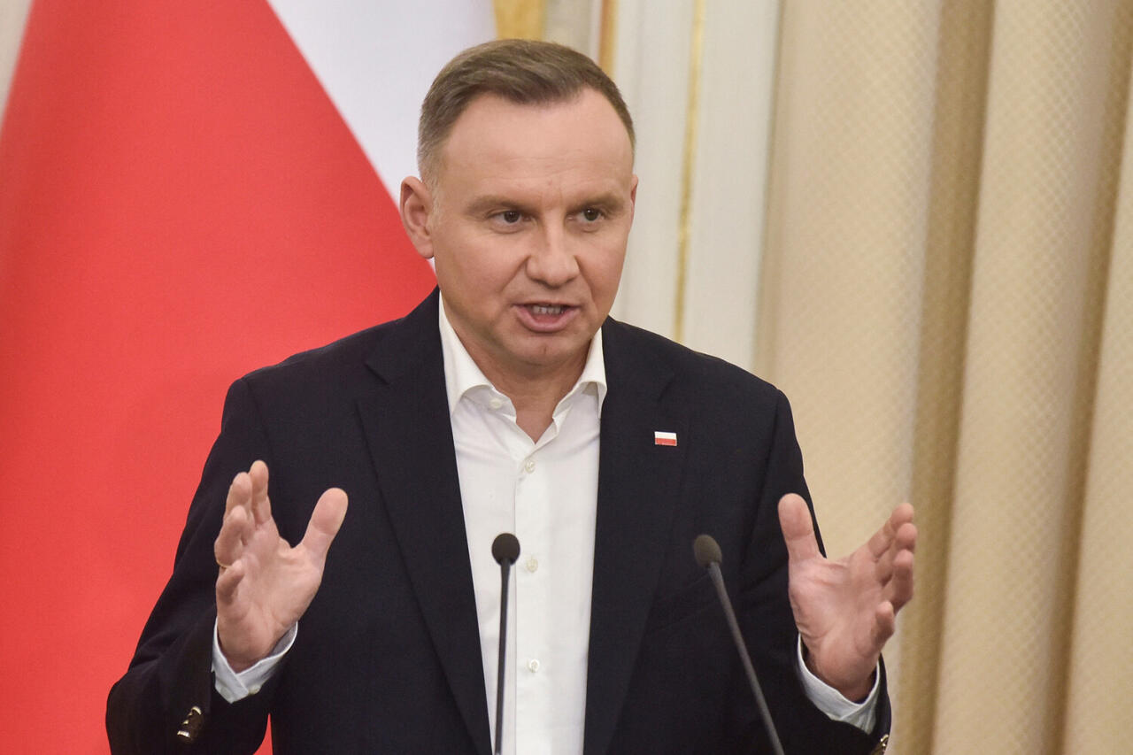 Президент Польши предостерег от экономии денег на оборону