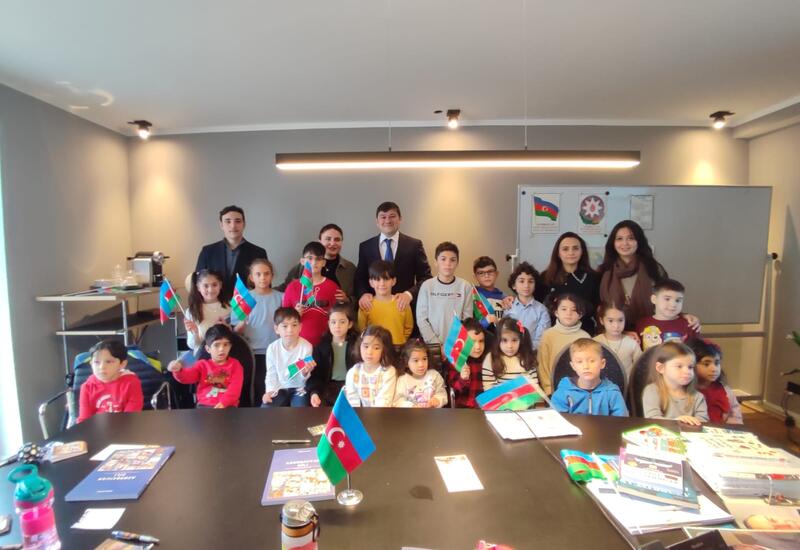 Фуад Мурадов посетил азербайджанскую воскресную школу в Берлине