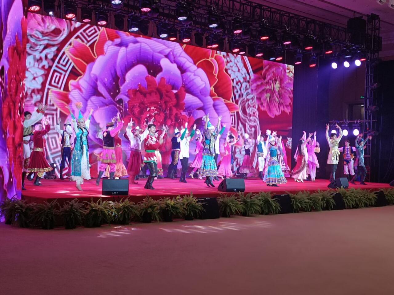 В Урумчи состоялся праздничный концерт, посвященный Форуму ШОС «Год туризма 2023»