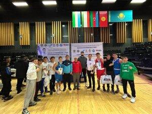 Азербайджанские боксеры завоевали в Казахстане 4 медали