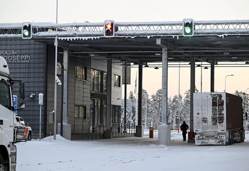 Правительство Финляндии призвало полностью закрыть границу с Россией