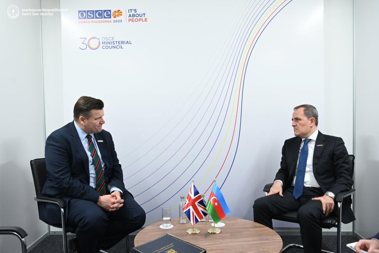 Обсуждены вопросы сотрудничества между Азербайджаном и Великобританией