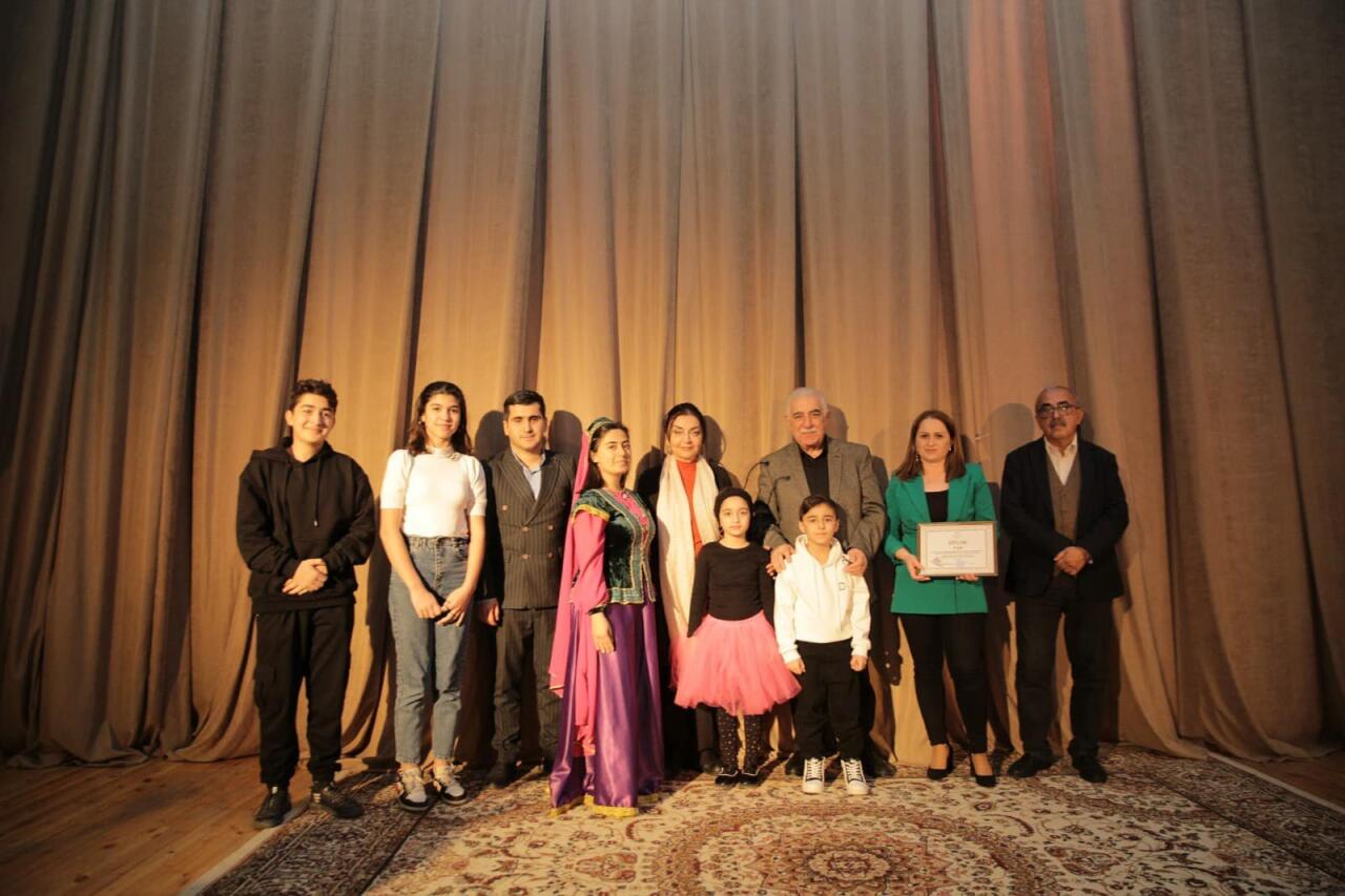 Названы победители Фестиваля бакинских народных театров