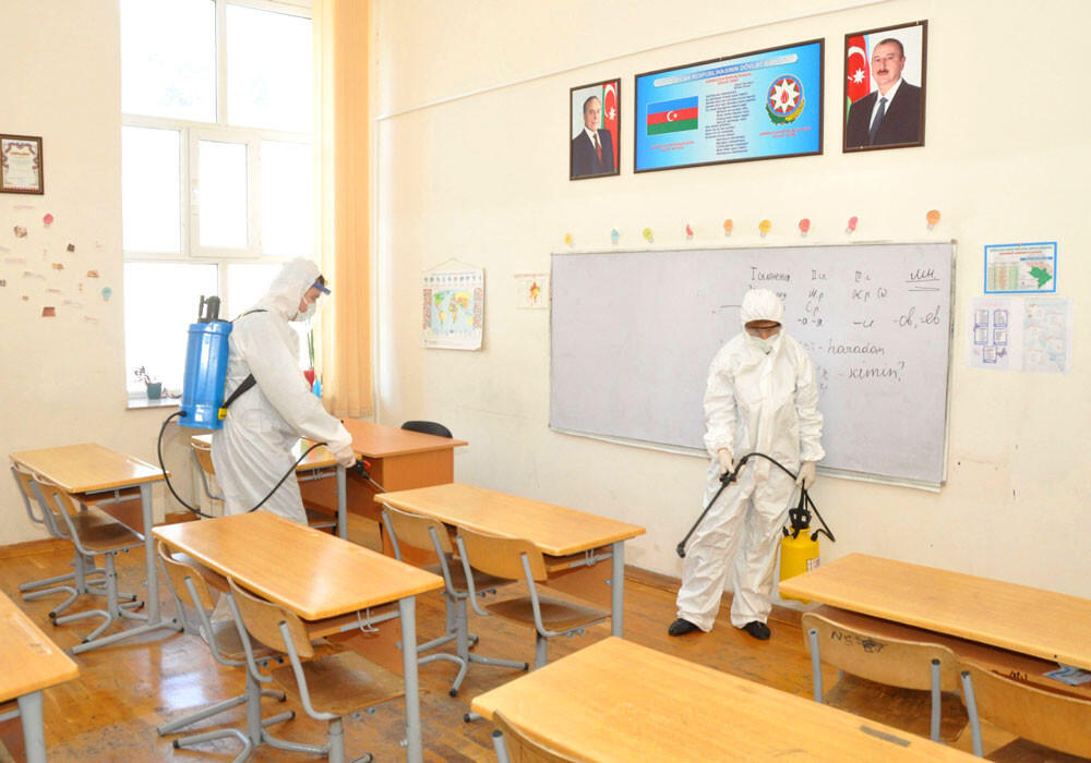 В бакинских школах проводится дезинфекция в связи с выявлением случаев кори