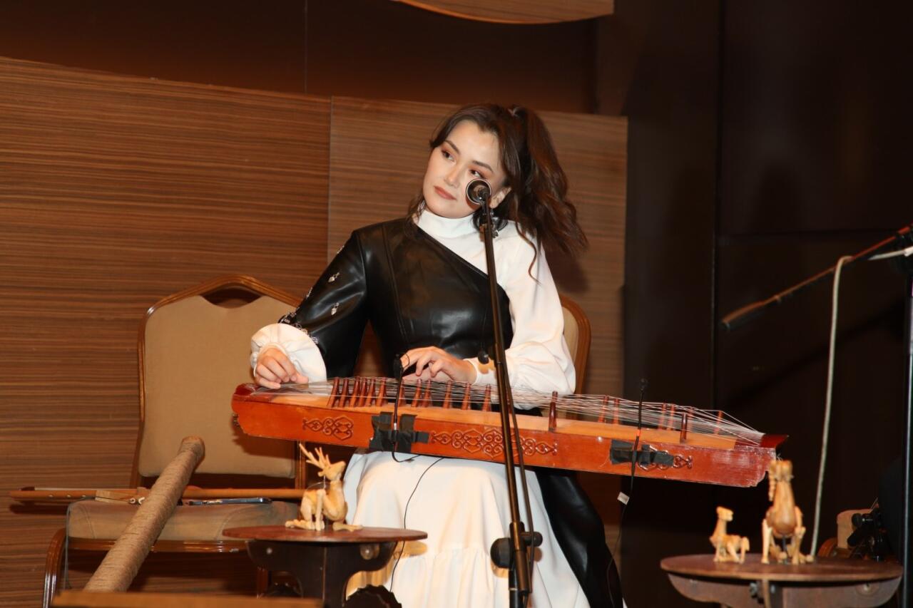В рамках Дней культуры Казахстана в Азербайджане состоялся концерт ансамбля Hassak
