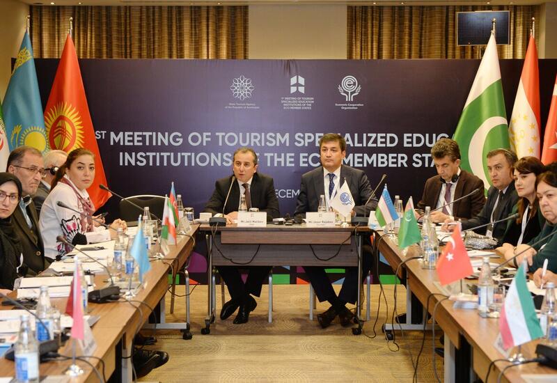 На I встрече образовательных учреждений ОЭС по туризму принята “Бакинская декларация”