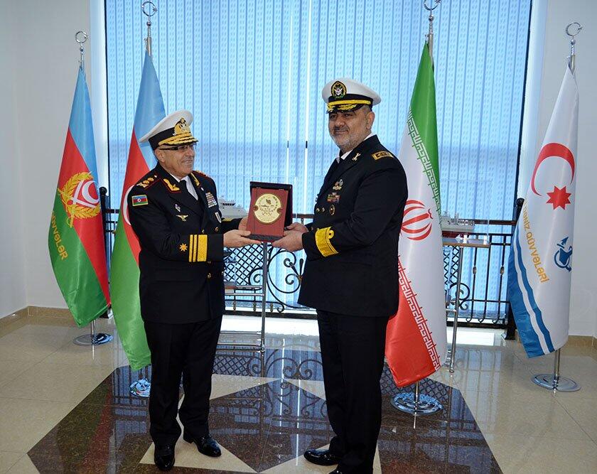 Командующие ВМС Азербайджана и Ирана встретились в Баку