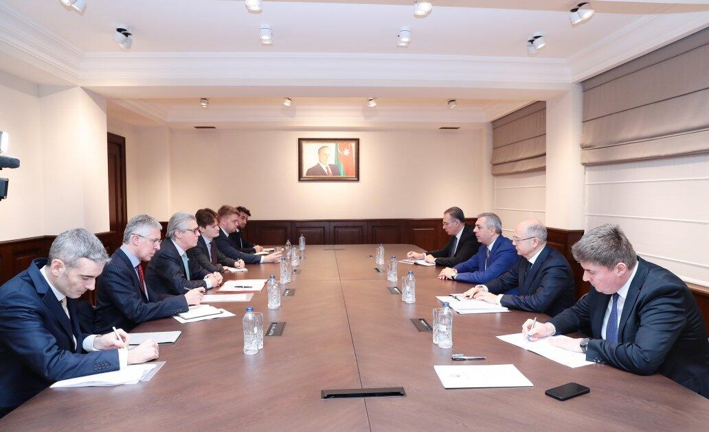Глава Администрации Президента Азербайджана встретился с госминистром Великобритании