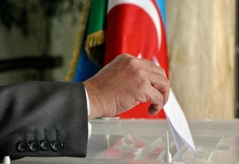 Названа ​​продолжительность предвыборной кампании в связи с внеочередными президентскими выборами в Азербайджане