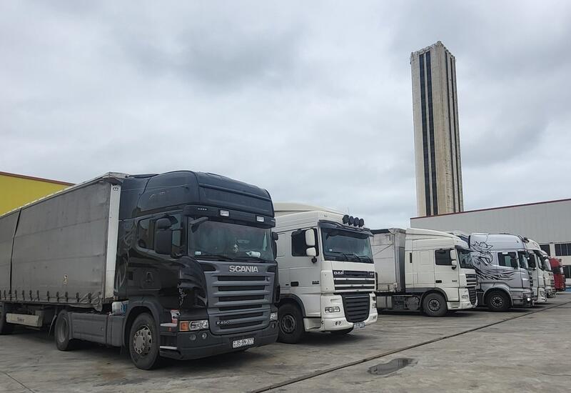 Из Азербайджана в Украину отправлена гуманитарная помощь с электрооборудованием