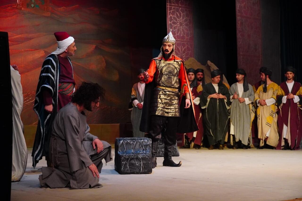 Хаял Гусейнов дебютировал в роли Меджнуна