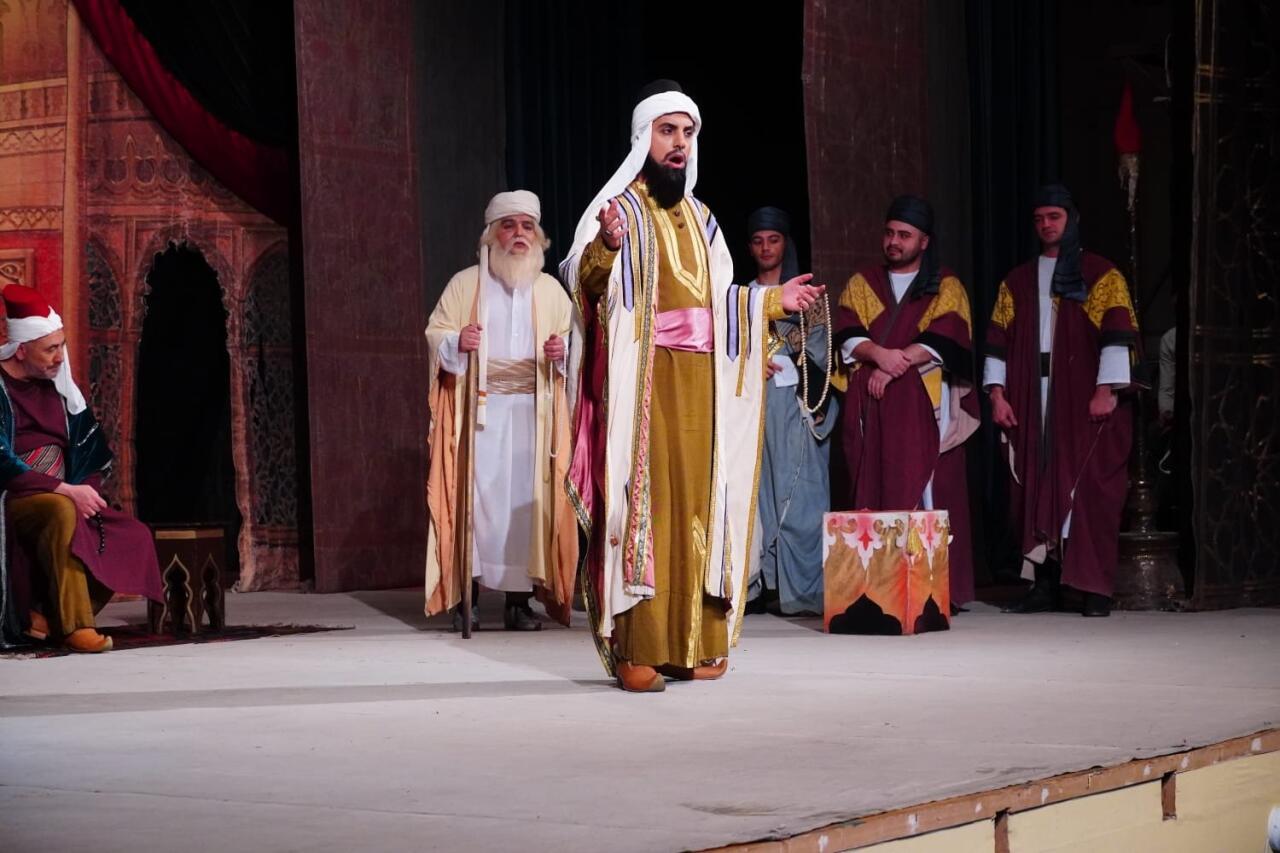 Хаял Гусейнов дебютировал в роли Меджнуна