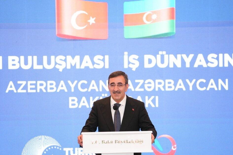 В Баку проходит мероприятие с участием вице-президента Турции