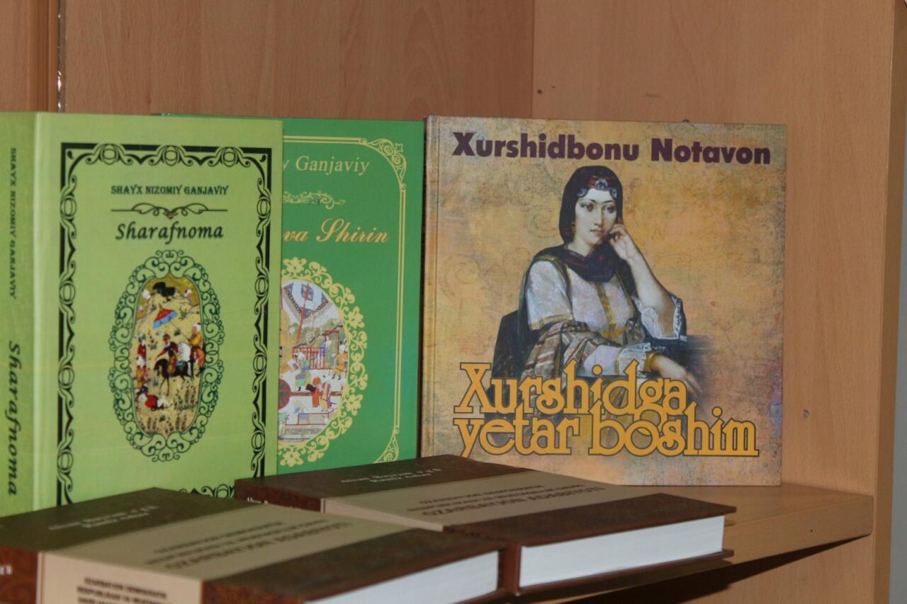 Центральной библиотеке города Коканд подарена богатая коллекция книг об Азербайджане