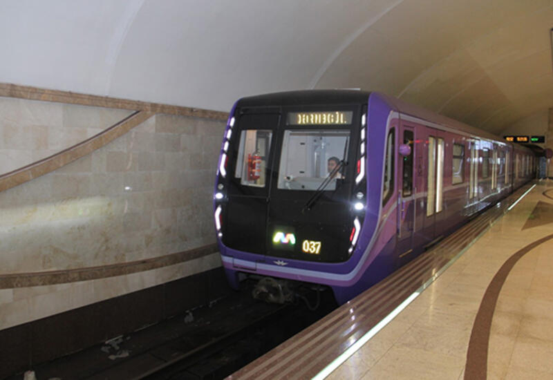 Сколько пассажиров обслуживает бакинское метро?