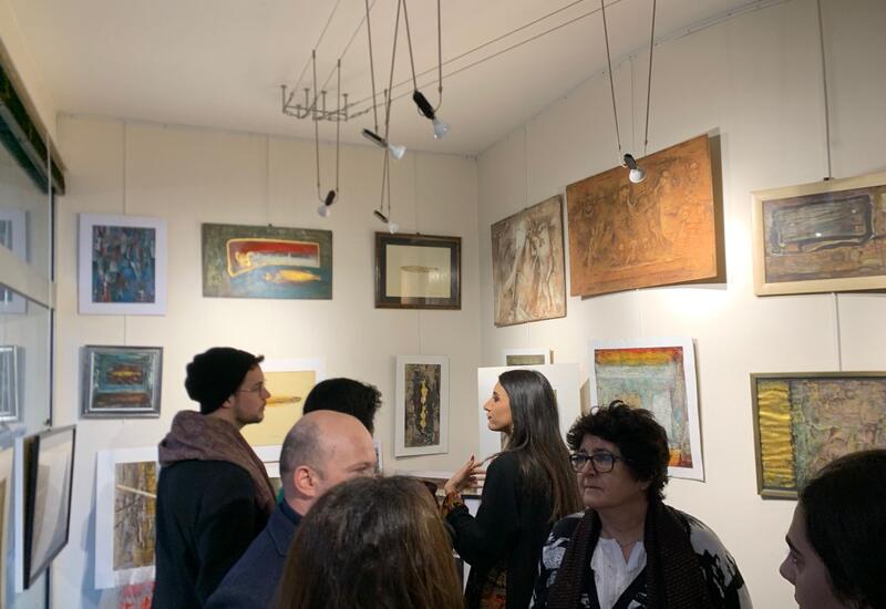 В Париже проходит выставка работ памяти Адиля Рустамова "Взгляд художника между Каспием и Нормандией"