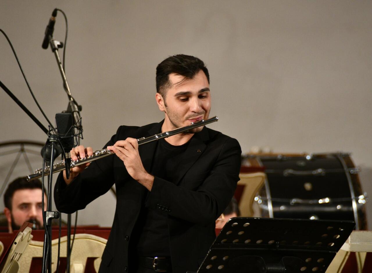 Волшебные звуки флейты в Баку