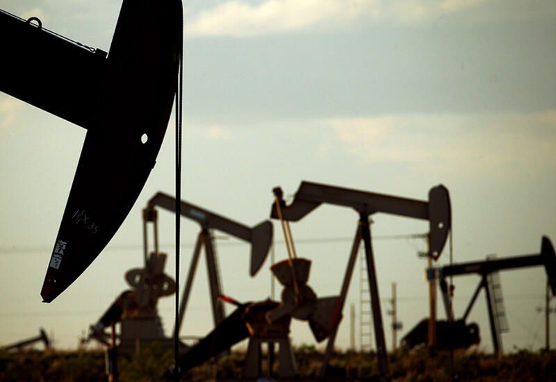 В США расследуют крупнейшее дело о взятках в нефтеторговле