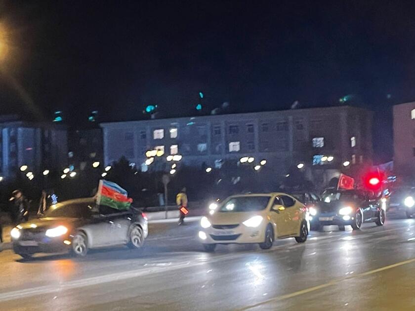 Убедительную победу Ильхама Алиева на выборах отмечают и в Нахчыване с праздничным настроем