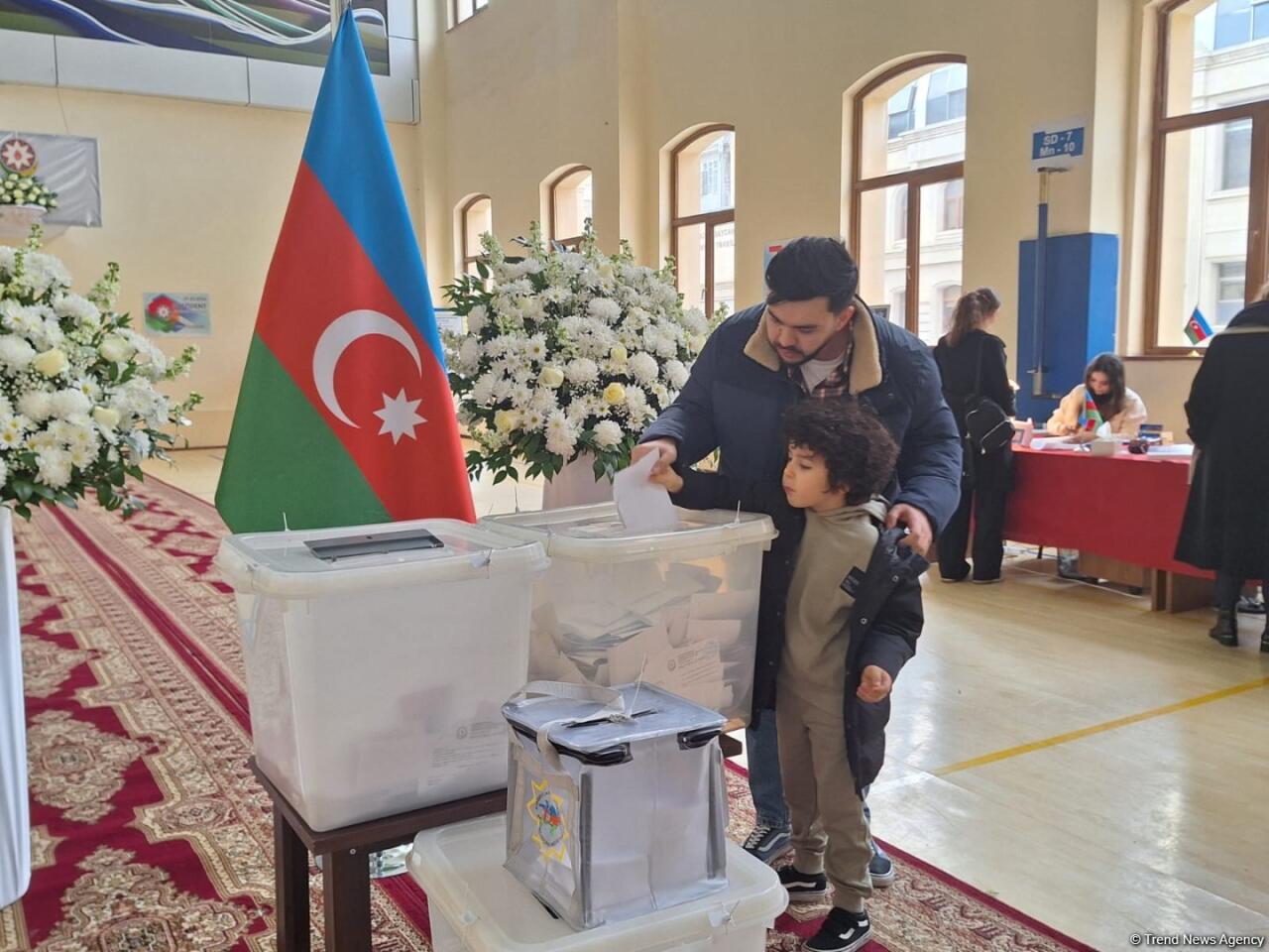 Президентские выборы в Азербайджане проходят четко и прозрачно