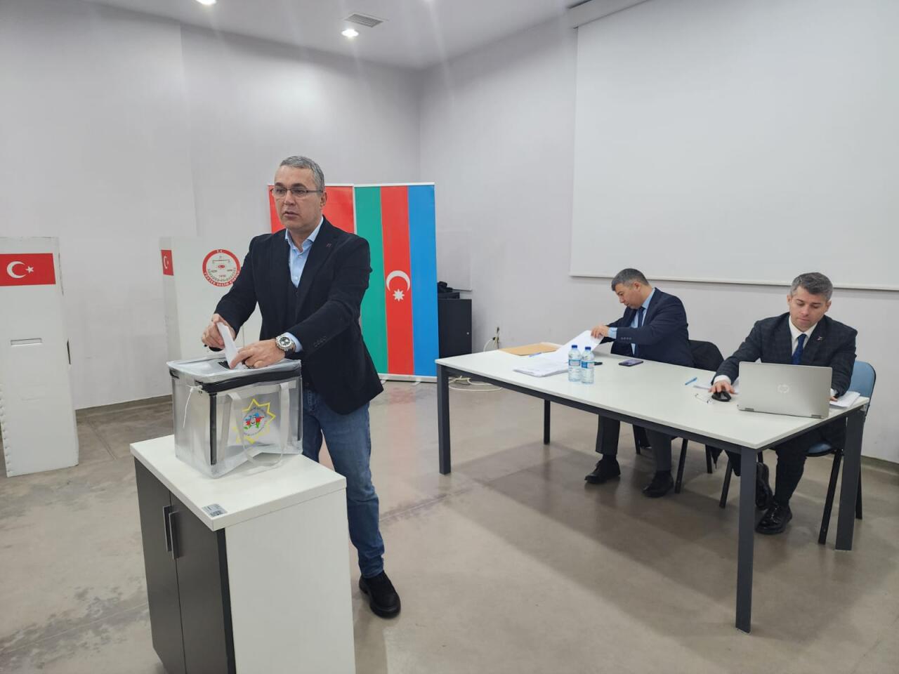 Впервые в истории выборов: в домах Азербайджана за рубежом организованы избирательные участки