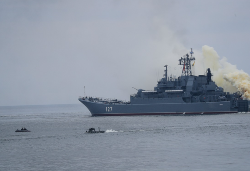 Филиппины обвинили КНР в небезопасных маневрах ее кораблей в Южно-Китайском море
