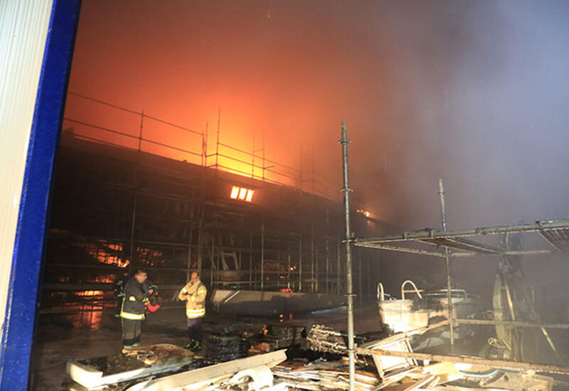 Крупный пожар на судоверфи в Анталье