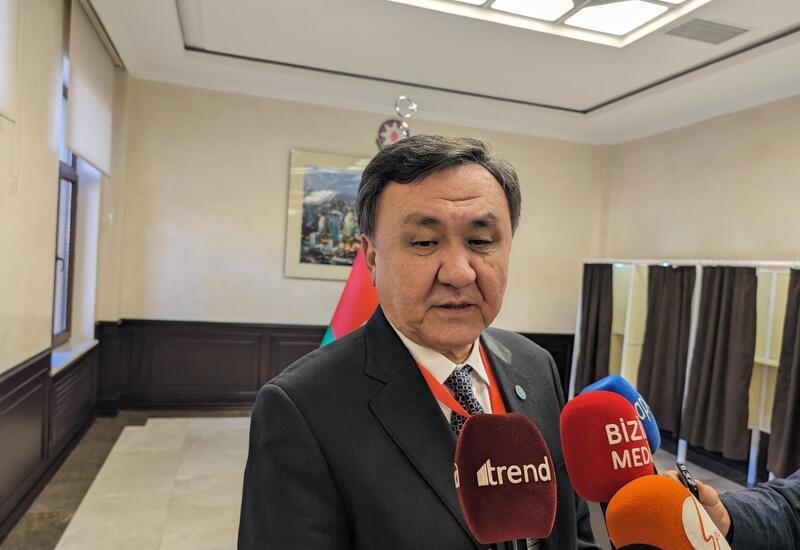 Кубанычбек Омуралиев поздравил Президента Ильхама Алиева