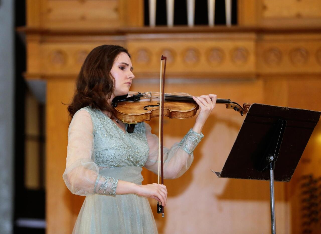 Орган, скрипка, виолончель – неподражаемая атмосфера в Баку