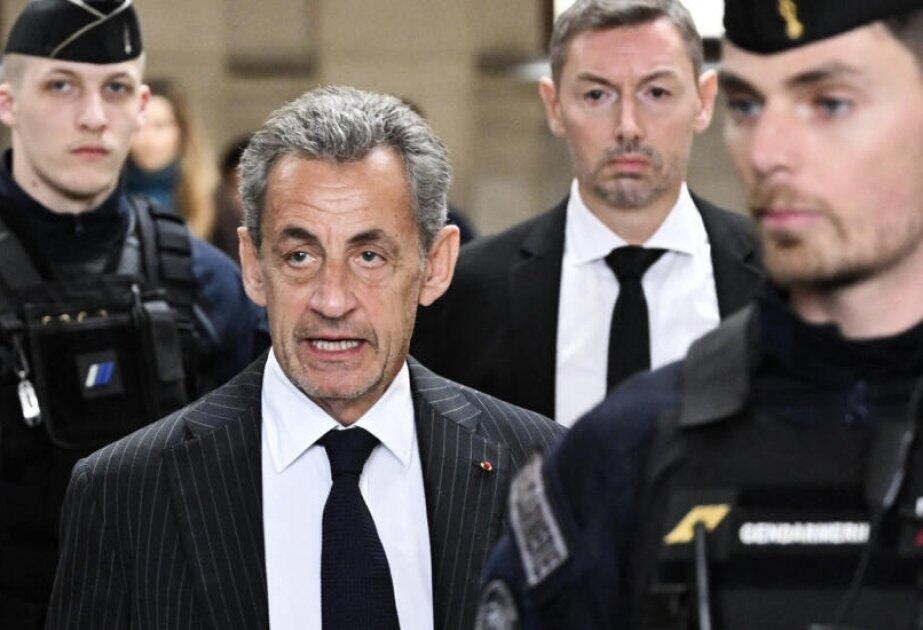Суд приговорил Николя Саркози к шести месяцам лишения свободы