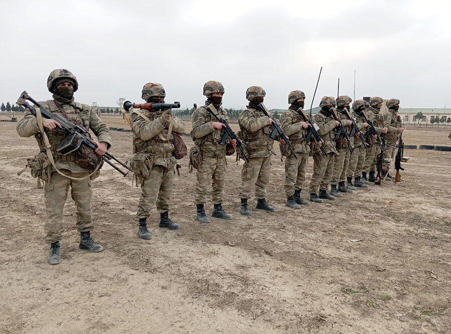Азербайджанские коммандо уничтожили "противника" из стрелкового оружия