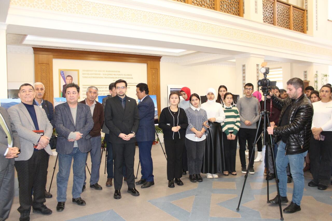 В Ташкенте прошла фотовыставка "В Карабахе снова восходит солнце"