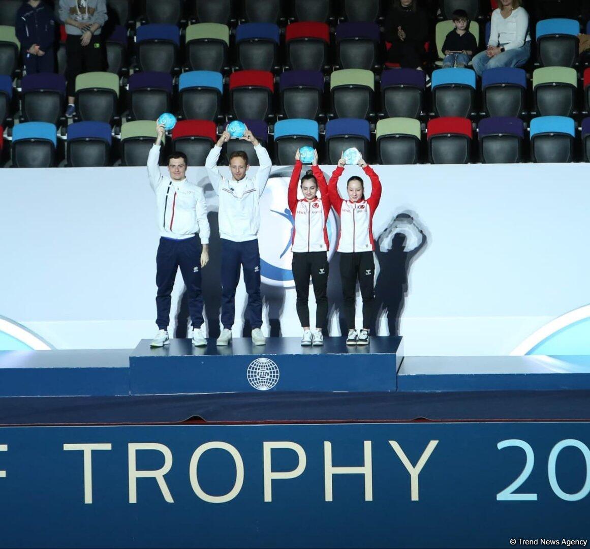 В Баку в рамках Кубка мира по прыжкам на батуте и акробатической дорожке вручили AGF Trophy