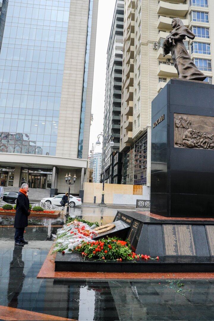 Посол Великобритании в Азербайджане поделился публикацией в связи с Ходжалинским геноцидом
