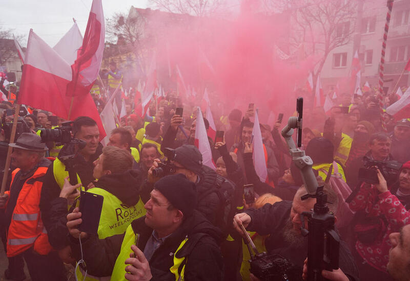 Польские фермеры устроили марш на столицу